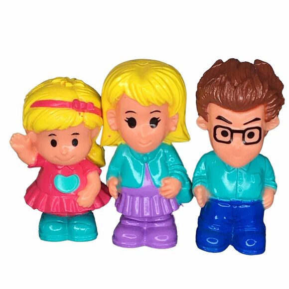 Vtg. Fisher Price Little People Big Helpers Mom Dad Daughter Replacement Family - Picture 1 of 8